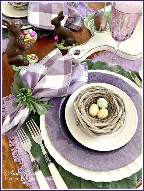 Easter Table Setting, Vintage Easter Cards, Purple Easter, Easter 2021, Easter Table Settings, Easter Tablescapes, Spring Easter Crafts, Spring Tablescapes, Christmas Decorations Bedroom