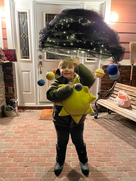 Spaceship Stroller Costume, Outer Space Dress Up Day, Solar System Costume Kids, Planet Costume For Kids, Planet Halloween Costume, Space Fancy Dress, Space Themed Costumes, Solar System Costume, Planet Costume