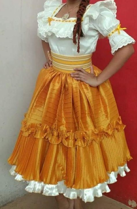 Traditional Columbian Clothes, Columbian Traditional Clothing, Columbian Dress Traditional, Columbian Dress, Beautiful Evening Dresses, Native Style, Ballet Costumes, Other Outfits, Dance Costumes