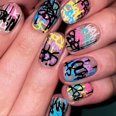 Nail Art Graffiti, Heart Break Nails, Grafitti Nails Street Art, Grafitti Nails, Graffiti Nail Art, Graffiti Nails, Mens Nails, Punk Nails, Hard Nails