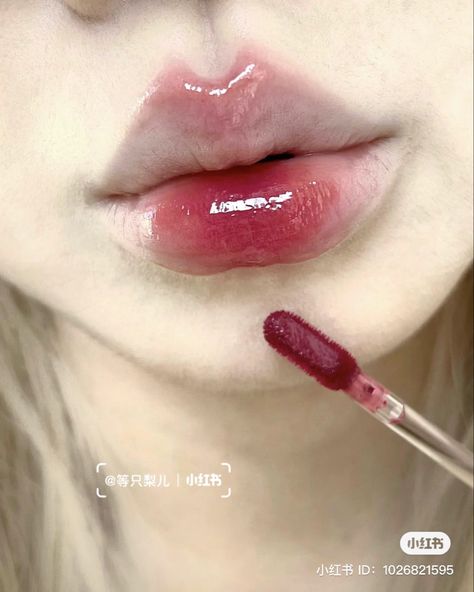 Heart Shaped Lips, Makeup Asian, Makeup Drawing, Makeup Accesories, Lipstick Stain, Fancy Makeup, Cute Makeup Looks, Makeup Looks Tutorial, Eye Makeup Art