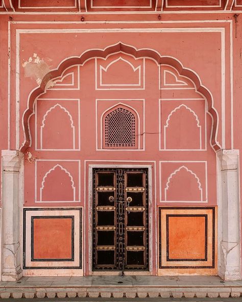 @hashtaganika Rajasthan Illustration, Jaipur Painting, Palace Indian, Travel Background, Beauty Room Vanity, Rose Gold Aesthetic, Mughal Art Paintings, Digital Invitations Wedding, Flower Graphic Design