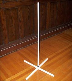 how to make a stand out of pvc pipe - Google Search Pvc Balloon Stand, Diy Balloon Column Stand, Balloon Tower Stand, Diy Balloon Stand, Foam Board Art, Reusable Balloons, Baby Photo Collages, Wall Cutout, Balloon Tower