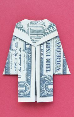 Origami Graduation Gown, Graduation Cap Origami Dollar Bills, Graduation Money Cap, Oragami Money Graduation, How To Fold A Dollar Bill Into A Graduation Cap, Graduation Package Ideas, Graduation Gift Money Ideas, Gifts Of Money Ideas Creative, Graduation Cap Money Origami