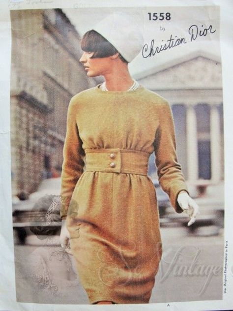 Vogue America, Vintage Fabric Patterns, Dresses 60s, Unique Sewing Patterns, 1960s Vogue, Christian Dior Dress, Vogue Dress Patterns, Marc Bohan, Dior Collection