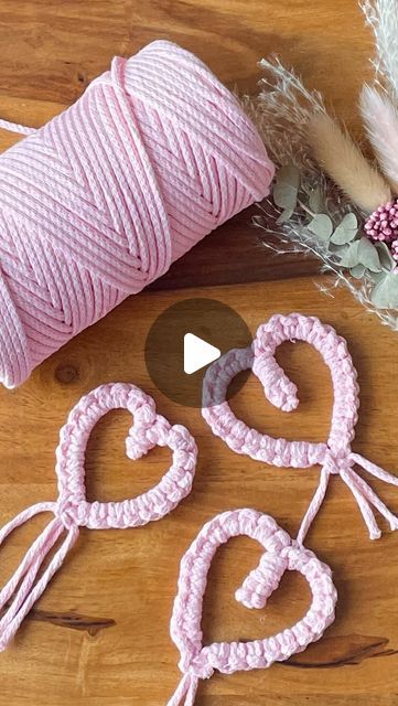 Heart Macrame Tutorial, Macrame Heart Tutorial, Easy Macrame Projects, Heart Macrame, Macrame Heart, Crochet Shawl Diagram, Crochet Hearts, Makramee Diy, Heart Knot