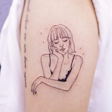 Portrait Line Tattoo, Self Portrait Tattoo, Line Work Woman Tattoo, Line Tattoo Portrait, Minimalist Portrait Tattoo, Fine Line Lady Tattoo, Dreamer Tattoo Ideas, Daydreaming Tattoo, Minimal Portrait Tattoo