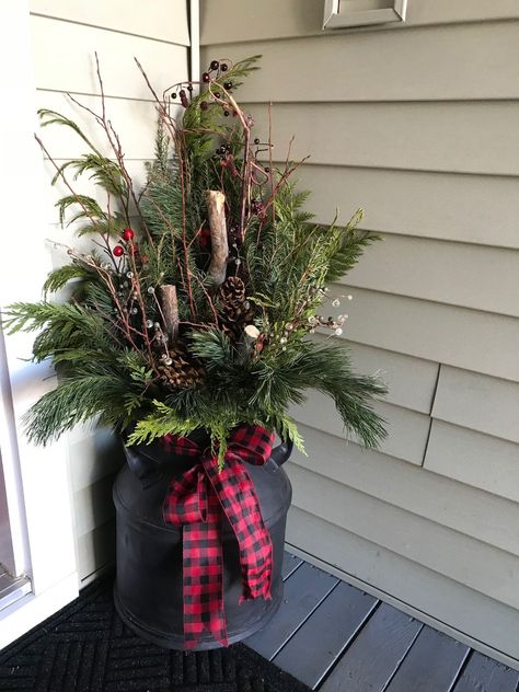 Milk Can Decor Ideas, Milkcan Decor Front Porches, Milk Can Christmas Decor Ideas, Winter Porch Pots, Crock Decor, Winter Planter Ideas, Christmas Stores, Outdoor Planter Ideas, Porch Pots