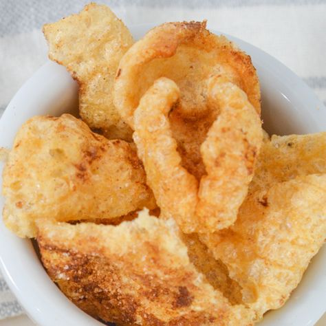 Ditch the sugar cravings with this easy, crunchy keto snack! Cinnamon sugar pork rinds are the perfect sweet and salty treat that won't ruin your diet. Simple ingredients, maximum flavor. #keto Keto Pork Rind Dessert Recipes, Keto Dessert Pork Rinds, Pork Rind Tortillas Keto, Keto Cinnamon Twists Pork Rinds, Keto Pork Rinds, Keto Biscuits, Salty Treats, Pork Rinds, Sugar Cravings