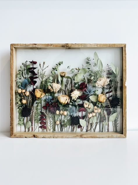 Dried Petals In Frame, Dried Wedding Flowers Display, Wedding Flower Dried Framed, Frame With Dried Flowers, Dried Flower Preservation, Preserved Wedding Flowers In Frame, Displaying Dried Wedding Bouquet, Dry Flower Display Ideas, Preserving Fake Wedding Flowers