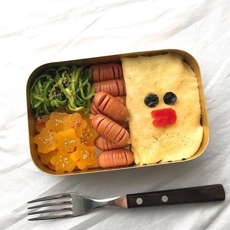 Bento Boxes Cute, Aesthetic Bento Box Lunch, Bento Box Lunch Aesthetic, Japanese Food Bento Lunch Boxes, Bento Box Cute Kawaii, Cute Bento Boxes Container, Cute Japanese Bento Boxes, Japanese Food Bento, Cute Bento Boxes