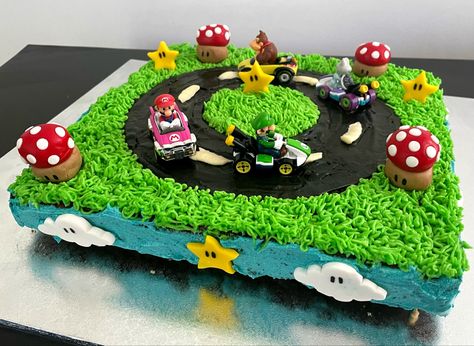 Mario Race Track Cake, Super Mario Birthday Cake Diy, Mario Birthday Cake Diy, Nintendo Birthday Cake, Super Mario Cake Diy, Mario Cart Cakes Birthday, Mario Birthday Cakes, Yoshi Birthday Cake, Video Game Birthday Cake