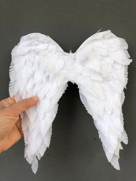 10 Simple DIY Angel Wings Ideas for Beautiful Decorations How To Paint Angel Wings, Angel Wings Wreath Diy, Diy Angel Wings Easy, How To Make Angel Wings, Angel Wings Craft, Angel Wings Easy, Angel Wings Pattern, Angel Wings Diy, Wings Ideas