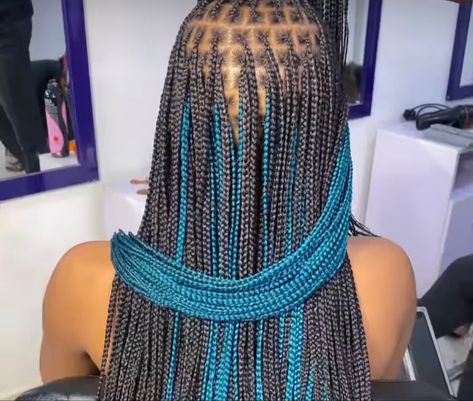 Knotless Braids With Blue In The Back, Teal And Black Knotless Braids, Knotless Box Braids Blue And Black, Blue Peak A Boo Knotless Braids, Multicolored Box Braids, Knotless Box Braids Two Colors, Peek A Boo Box Braids Blue, Knotless Box Braids Blue, Black And Blue Knotless Braids