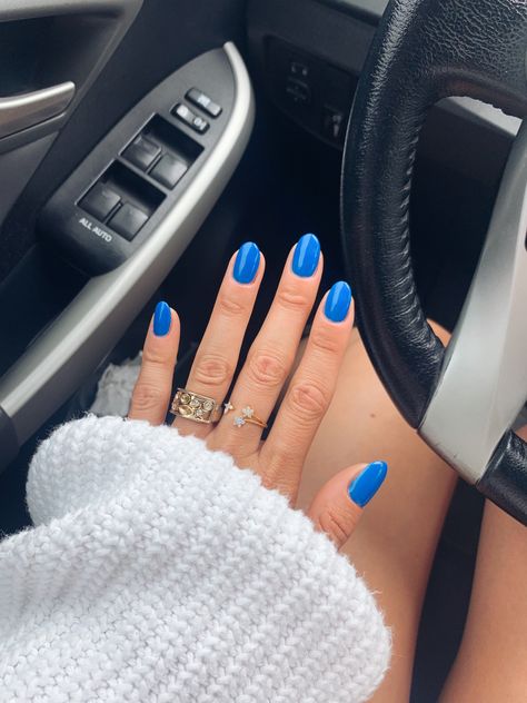 Summer Nails Block Colour, Gel X Nails Solid Color, Spring Nails Single Color, Summery Nails Blue, Spring Nails Solid Color Dip, Solid Color Nail Ideas Summer, Blue Nails One Color, Spring Nails 2024 Trends Blue, Spring Nails 2024 Trends Solid Color