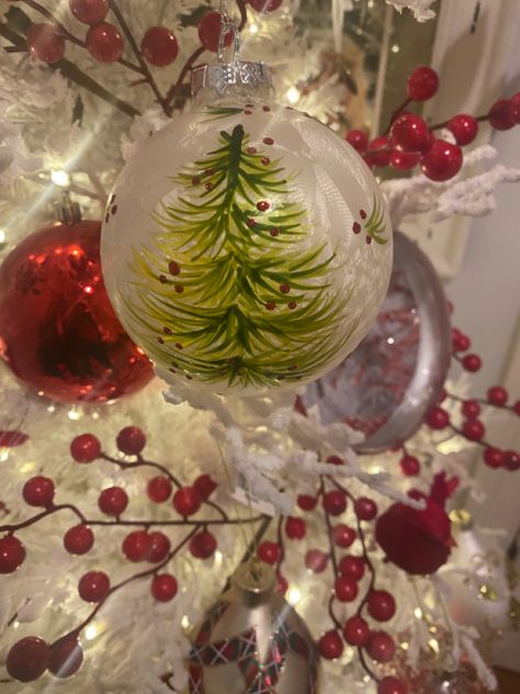 Diy Ornaments, Sunflower Art, Christmas Ornaments To Make, Ornaments Diy, Christmas Bulbs, Sunflower, Christmas Ornaments, Holiday Decor, Christmas