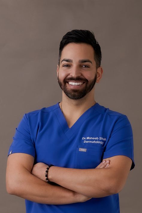 With 12.3M TikTok Fans, Dr. Muneeb Shah Is Making Derms More Relatable Dr Shah Dermatologist, Derm Doctor, Back Pimples, Dr Shah, Dermatologist Recommended Skincare, Popsugar Beauty, Cosmetic Treatments, Skincare Video, Beauty Influencer