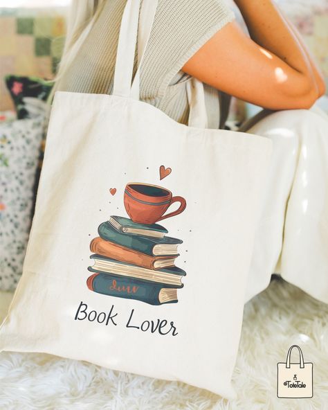 Painted Totes Ideas, Tote Bag Design Ideas Aesthetic, Aesthetic Tote Bag Design, Creative Tote Bag, Diy Tote Bag Design, Tote Bag School, Painted Canvas Bags, Handpainted Tote Bags, Applique Wall Hanging