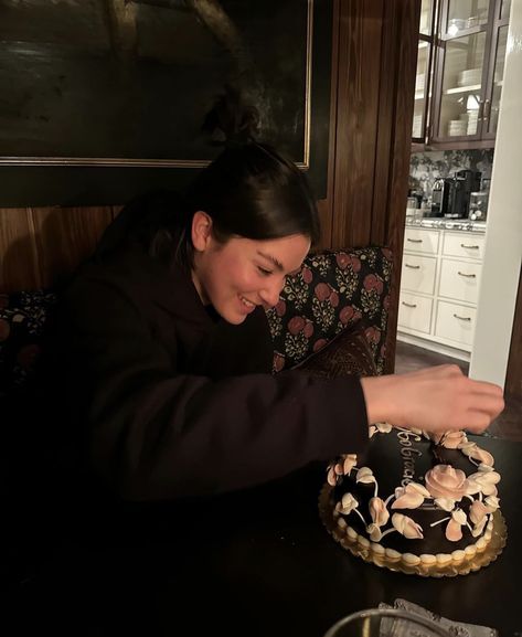 Gracie Abrams Birthday, Birthday Cake Candles, Cake Candles, Girlfriend Material, Birthday Cake With Candles, Gracie Abrams, Just Girl Things, Look At You, American Singers