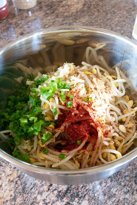 Korean Bean Sprout Side Dish, Homemade Soy Milk, Bean Sprout Recipes, Bean Sprout Salad, Indian Meals, Asian Side Dishes, Bean Sprout, Korean Side Dishes, Korean Recipes