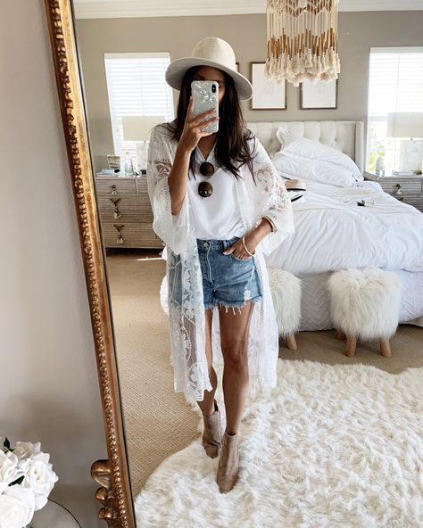 White Lace Kimono Outfit, Lace Duster Outfit, Lace Kimono Outfit, Wide Brim Hat Outfit, Brim Hat Outfit, Hat Outfit Summer, White Lace Kimono, Kimono Outfit, Nashville Outfits