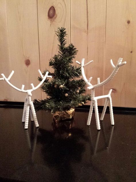 4 in rebar reindeer Christmas Welding Projects Gift Ideas, Welded Christmas Decor, Rebar Christmas Tree, Rebar Crafts, Rebar Reindeer, Rebar Projects, Western Christmas Decorations, Cool Welding Projects, Christmas Angel Crafts