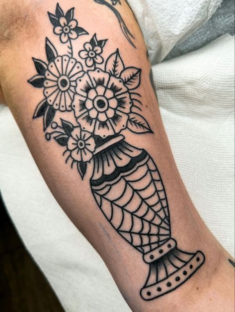 American Traditional Vase With Flowers Tattoo, Traditional Vase Tattoo Design, Vase And Flowers Tattoo, Traditional Flower Vase Tattoo, American Traditional Vase Tattoo, Back Calf Tattoo, Traditional Vase Tattoos, Traditional Tattoo Vase, Flower Pot Tattoo