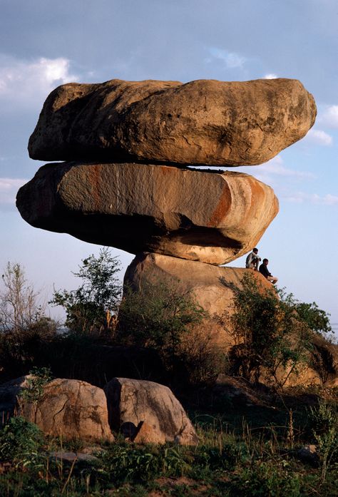 balanced rock- Epworth, Zimbabwe Balancing Rocks, Rock Balancing, Nature Ideas, Balanced Rock, Voodoo Spells, Standing Stone, Nature Scenery, About Nature, Cool Rocks