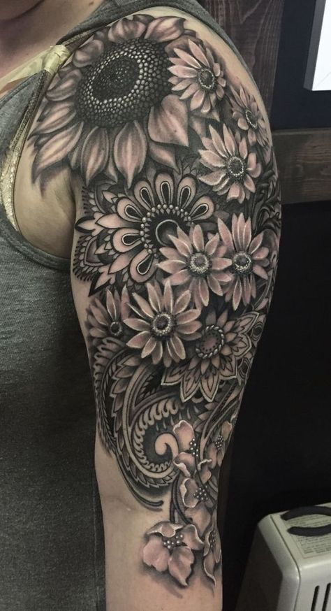 Ryan Ashley Malarkey, Wildflowers Tattoo, Ryan Ashley, Dragons Tattoo, Sunflower Tattoo Shoulder, Quarter Sleeve Tattoos, Sleeve Tattoo Ideas, Clown Tattoo, Alien Tattoo