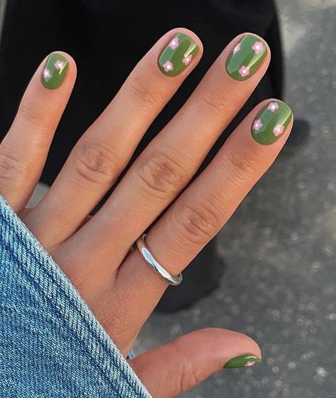 #holidaynails #summernails #vacationnails #glitteracrylic #frenchombrenails #nailsinuk #rednails #holidays #lepoardprintnails #summernailsTag #summernails2024 Cute Spring Nails Flowers, Spring 2024 Gel Nails, Summer 2024 Manicure, Dark Nails For Summer, Short Gel Nails Aesthetic, Gel Nails 2024 Trends, Gel Nails Ideas Short Spring 2024, 2024 Summer Nails Short, Summer Into Fall Nails