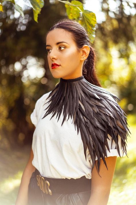 Feather Collar Diy, Fox Costume Women's, Feather Cosplay, Feathers Outfit, Feather Collar Costume, Halloween Fantasy Costume Accessories With Feathers, Feather Capelet, Feather Corset, Thirsty Crow