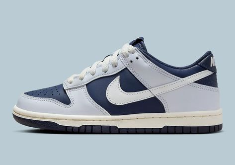 Ice Blue Nike Dunks, Ice Blue Dunks, Nike Obsidian, Low Top Nikes, Nike Shoes Blue, Blue Obsidian, Air Force Shoes, Nike Shoes Air Force, Trendy Shoes Sneakers