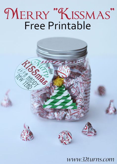 Hershey Kisses Christmas Ideas, Hershey Kiss Gift Ideas, Merry Kissmas Printable Free, Candy Printables, Santa Kisses, Hershey Kisses Gifts, Sister Bracelets, Merry Kissmas, Christmas Neighbor