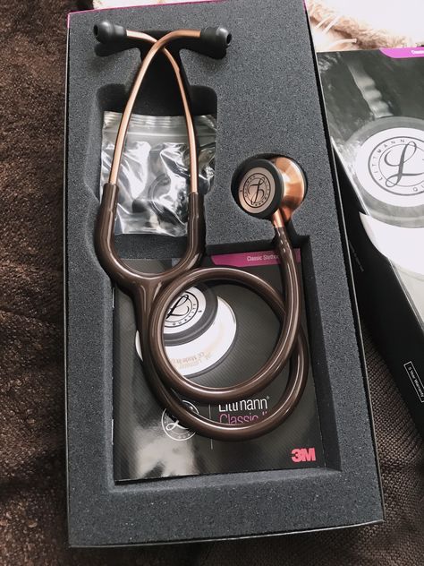 Brown Stethoscope Aesthetic, Med Aesthetic, Doctor Quotes Medical, Medical Jokes, Nursing Goals, Student Midwife, Medical Quotes, Vet Medicine, Nurse Inspiration