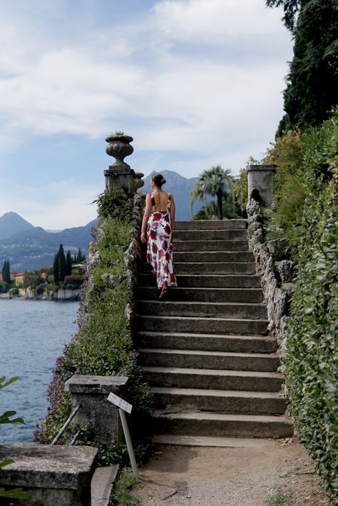 Como Outfits, Villa Outfit, Como Italy Aesthetic, Lake Como Outfit Ideas, Como Photo Ideas, Italy Pictures Aesthetic, Lake Como Photography, Como Italy Photo Ideas, Italy Instagram