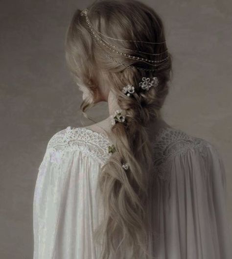 Goddess Aesthetic, Her Hair, Blonde Hair, A Woman, Blonde, Flowers, Hair, White