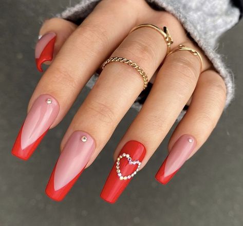 Red Acrylic Nails, Simple Acrylic Nails, Makijaż Smokey Eye, Coffin Shape Nails, Acrylic Nails Coffin Short, Fire Nails, Bling Nails, Funky Nails, Pretty Acrylic Nails