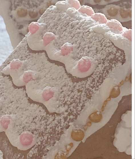 Gingerbread House Ideas, Coquette Winter, Gloomy Coquette, The Best Dessert, Winter Princess, Pink Xmas, Snowy Christmas, Snow Angel, Winter Fairy