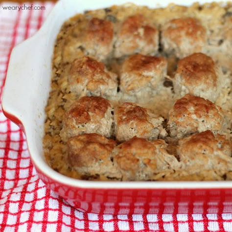 Baked Meatballs with Rice and Gravy Meatballs With Rice, Oven Baked Meatballs, Rice And Gravy, Meatballs And Rice, Baked Meatballs, Meatball Bake, Arroz Frito, Minced Meat, Gravy Recipes