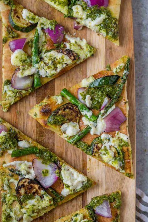 Grilled Vegetable Flatbreads with Ricotta and Salsa Verde - Strawberry Blondie Kitchen Charcoal Grill Recipes, Vegetable Flatbread, Strawberry Blondie, Grilled Flatbread, Grilling Season, Fresh Chives, Salsa Verde, Grilled Vegetables, Anchovies