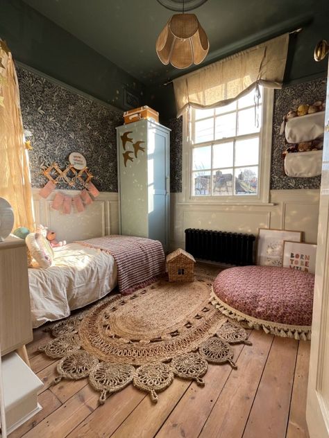 Dark Cottage Core Bedroom, Cottage Core Bedroom, Dark Boho Bedroom, Design Bathroom Ideas, Bedroom Fall Decor, Fairytale Bedroom, Dark Cottage Core, Bedroom Dark, Ideas Bathroom Decor