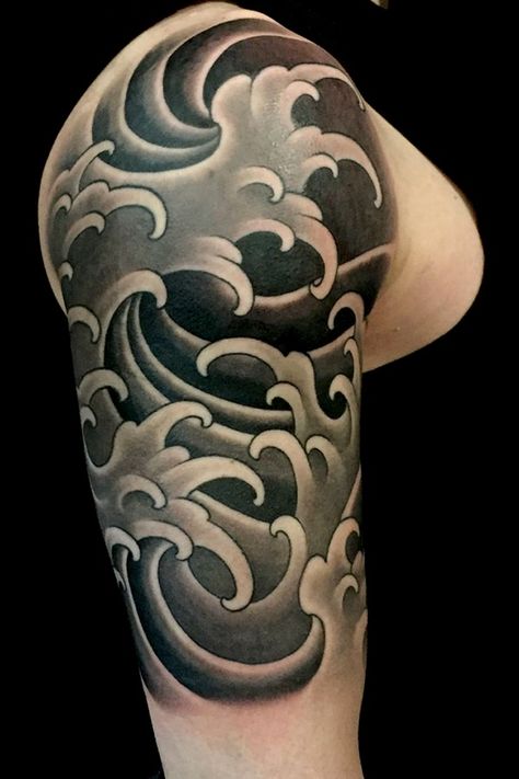 Japanese Shoulder Tattoo Men, Japanese Shoulder Tattoo, Shoulder Tattoo Men, Camera Tattoos, Pelican Art, Japanese Art Samurai, Mens Shoulder Tattoo, Japan Tattoo Design, Iphone Wallpaper Stills