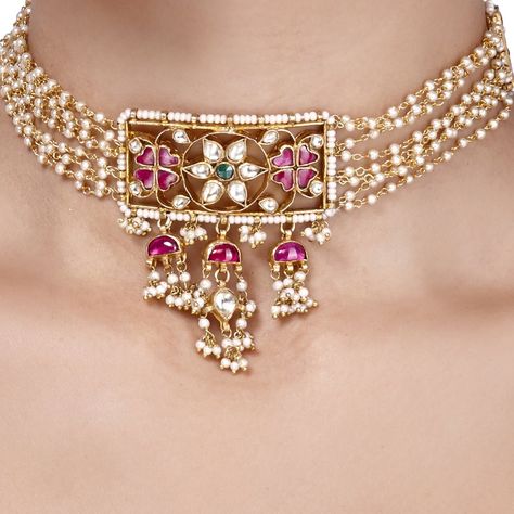 Indian Wedding Jewelry Sets, Simple Choker, Kundan Work, Antique Necklaces Design, Choker Necklace Designs, Modern Gold Jewelry, Choker Designs, Jewelry Set Design, Antique Bridal Jewelry