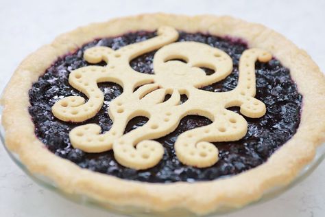 Dairy Free Blueberry Pie Recipe Octopus Pie, Nerdy Nummies, Halloween Food Treats, Blueberry Pie, Birthday Cake Decorating, Pie Crust, Treat Recipe, Pie Recipes, No Bake Desserts