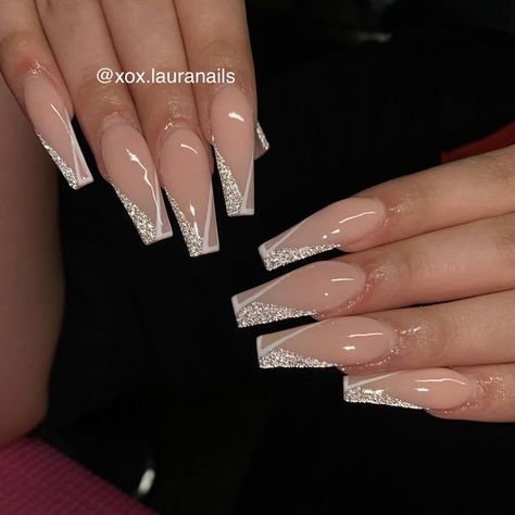 Grad Nails Acrylic 2023, Simple Acrylic Nails White Glitter, Silver Glitter Design Nails, White Sequin Nails, Nails Acrylic White Sparkle, Classy White And Silver Nails, Silver Glitter And White Nails, White Tip And Glitter Nails, Nail Designs For Formal Events