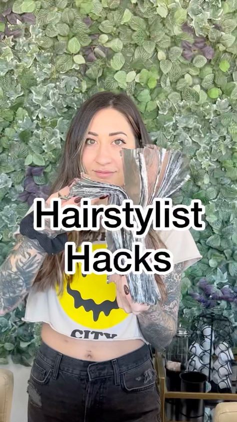 aaashleee on Instagram: Little hacks we use every day in the salon 🙌🏼🙌🏼 Do you do any of these in your salon?! #hairstylist #hairstylisthacks #salonhacks… Hair Stylist Essentials, Best Shoes For Hairstylist, Hair Stylist Organization, Hairstylist Organization Ideas, Hairstylist Must Haves, Hairstylist Hacks, Hairstylist Outfit Ideas, Hair Salon Organization Ideas, Salon Must Haves