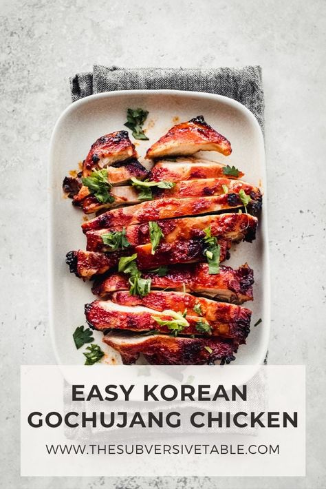 Sliced pieces of gochujang chicken Gochujang Chicken Thighs, Korean Gochujang Chicken, Gochujang Recipe Chicken, Spicy Chicken Marinades, Gochujang Recipe, Gochujang Chicken, Korean Chicken, Fusion Dishes, Work Meals