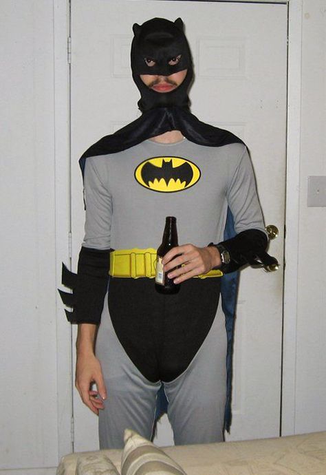 Cosplay Fail, Bad Cosplay, Bad Halloween Costumes, Crazy Halloween Costumes, Creepy Costumes, Batman Costumes, Batman Cosplay, Batman Costume, Homemade Halloween Costumes