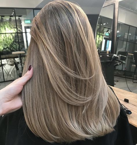 Balayage Dark Hair, Cute Highlights, Blonde Hair Balayage, Balayage Dark, Bronde Hair, Balayage Hair Dark, Subtle Highlights, Dark Blonde Hair, Brown Hair Balayage