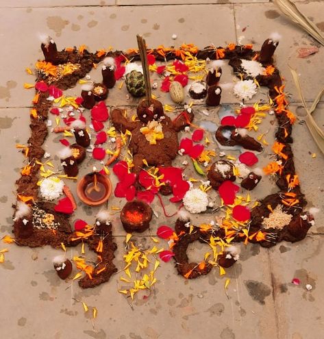 Govardhan Pooja Video, Govardhan Puja Video, Gowardhan Puja, Chath Pooja Image, Happy Marriage Anniversary Quotes, Govardhan Pooja, Govardhan Puja, Marriage Anniversary Quotes, Pooja Decor